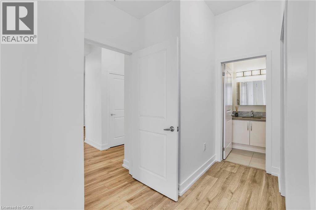 90 Charlton Avenue W Unit# 801 Property Photo 35
