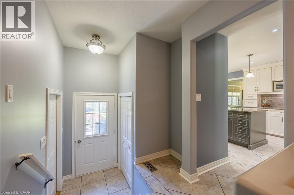 1 Bostwick Crescent Property Photo 4