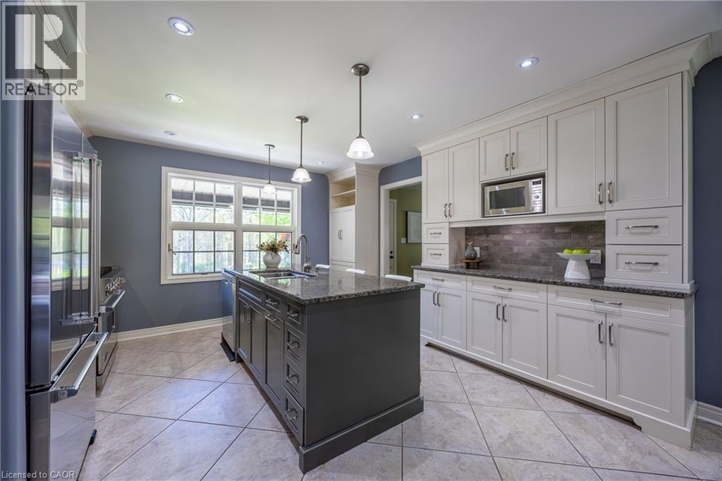 1 Bostwick Crescent Property Photo 6