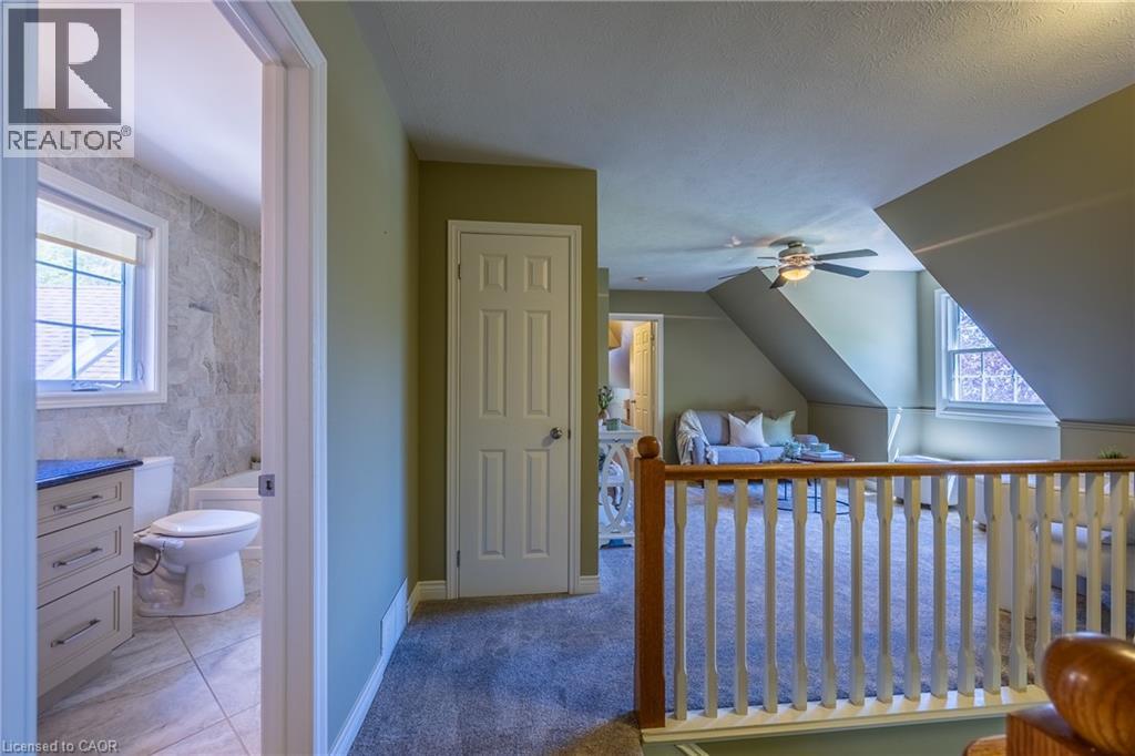 1 Bostwick Crescent Property Photo 14