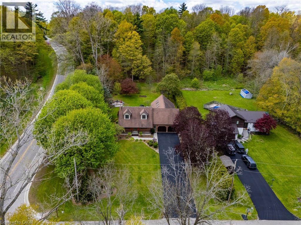 1 Bostwick Crescent Property Photo 34