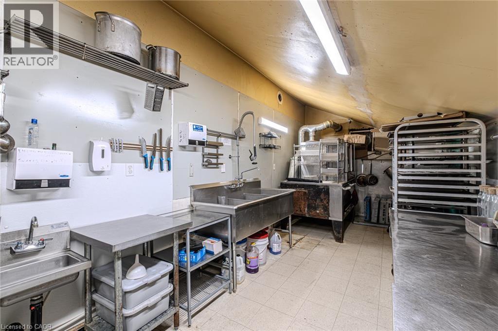 4 Albert Street Property Photo 15