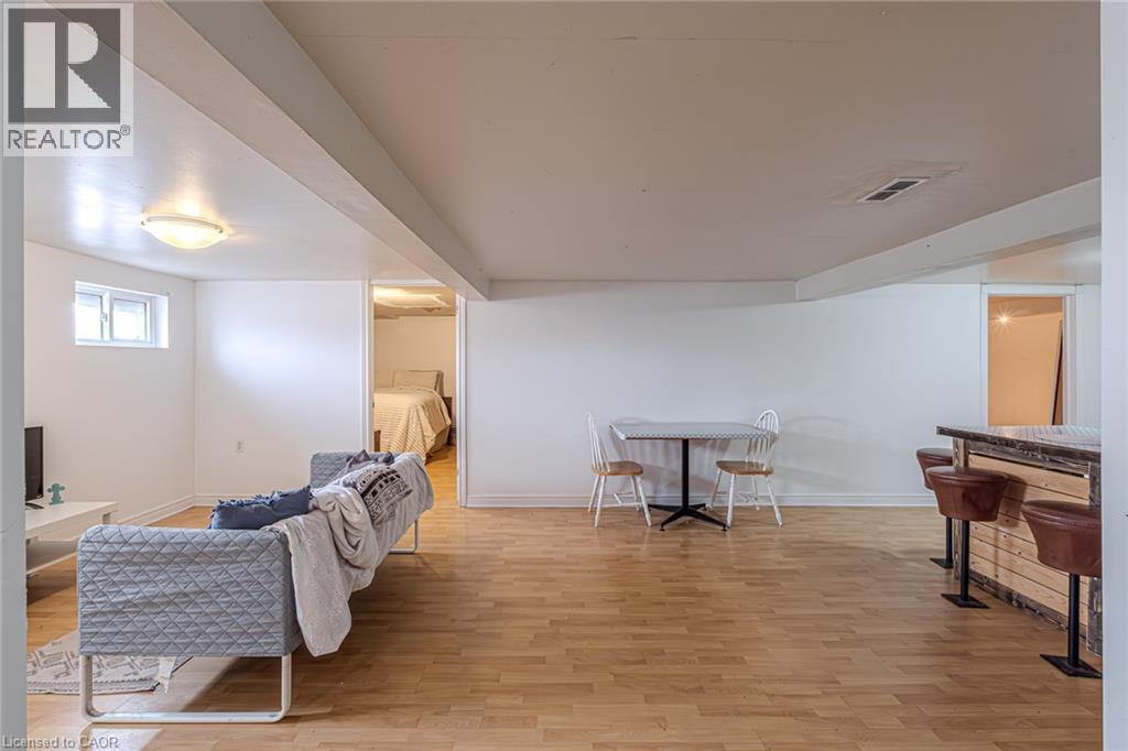 4 Albert Street Property Photo 38