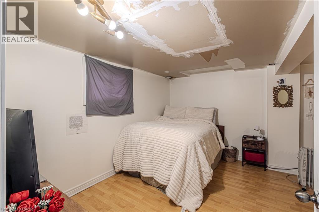 4 Albert Street Property Photo 42