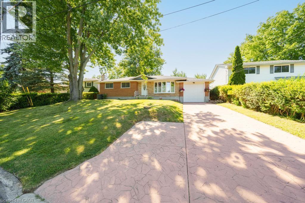 7 WALLIS Avenue Property Photo 1