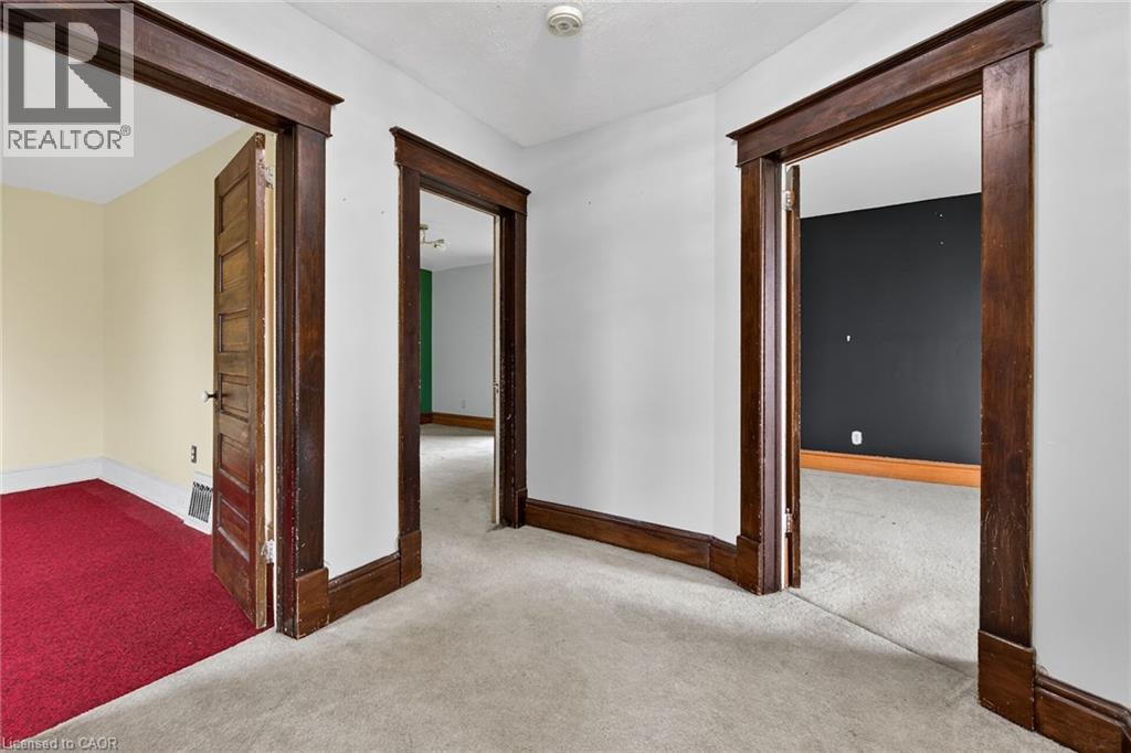 1054 Townline Road E Property Photo 21
