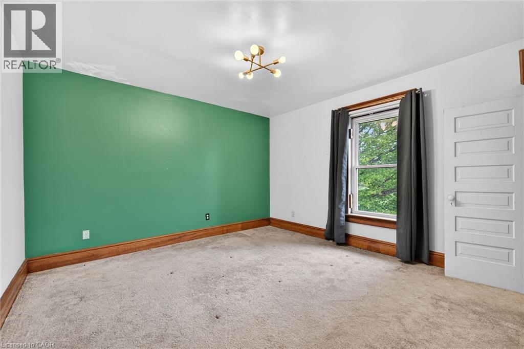 1054 Townline Road E Property Photo 25