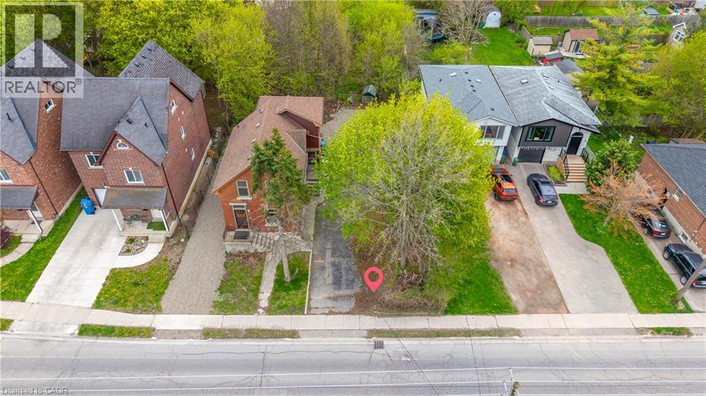 121 Elizabeth Street Property Photo 1