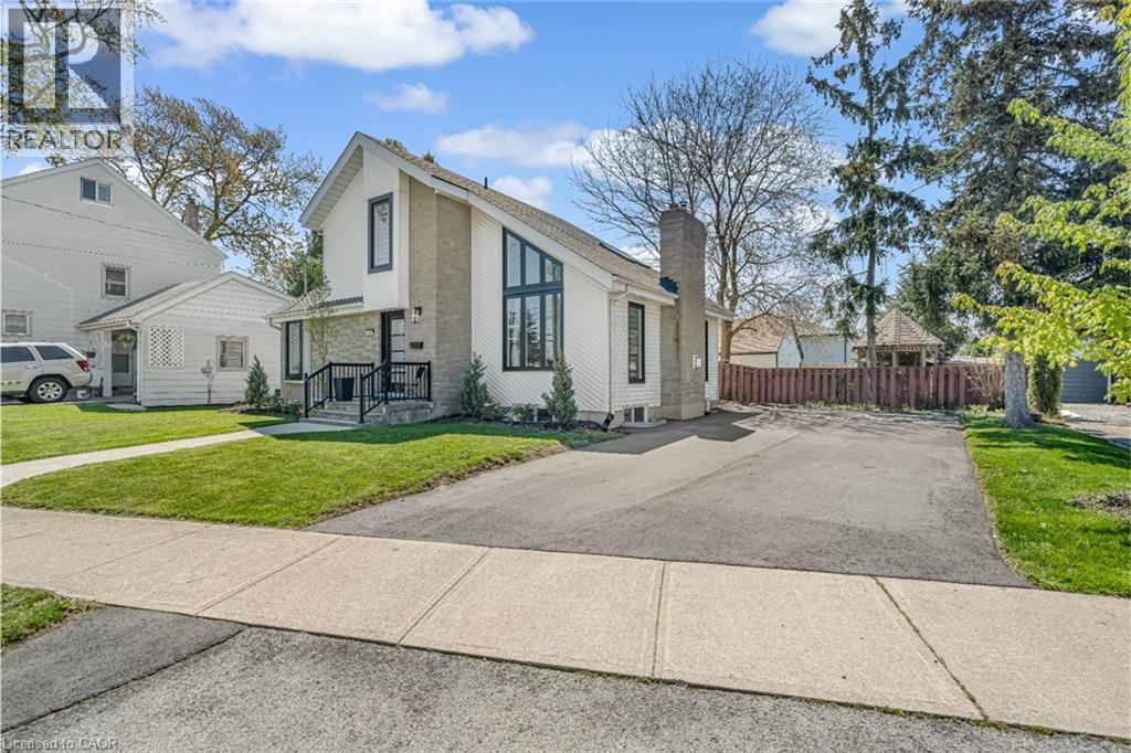 168 Carlton Street Property Photo 2