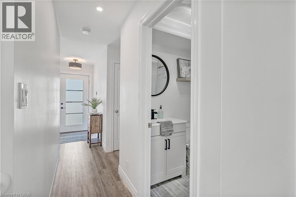 168 Carlton Street Property Photo 5