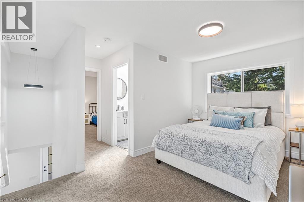 168 Carlton Street Property Photo 18