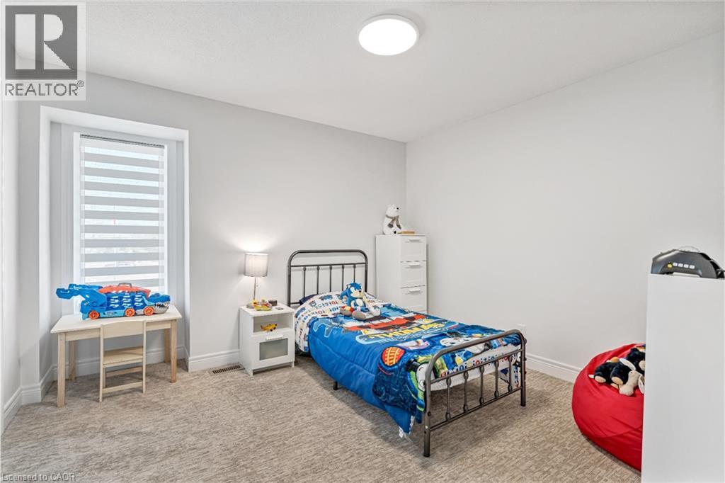 168 Carlton Street Property Photo 22