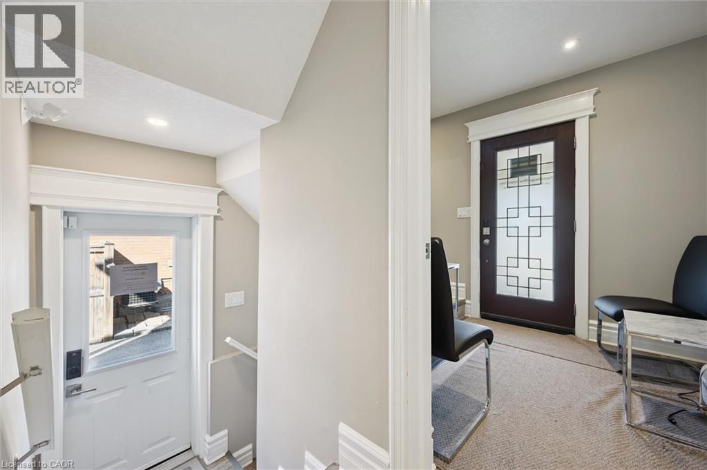 67 Bridgeport Road E Property Photo 6