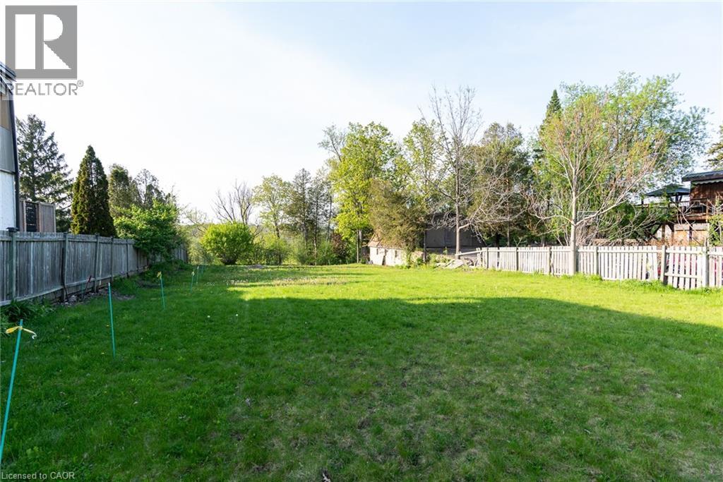 138 Riverbank Drive Property Photo 7
