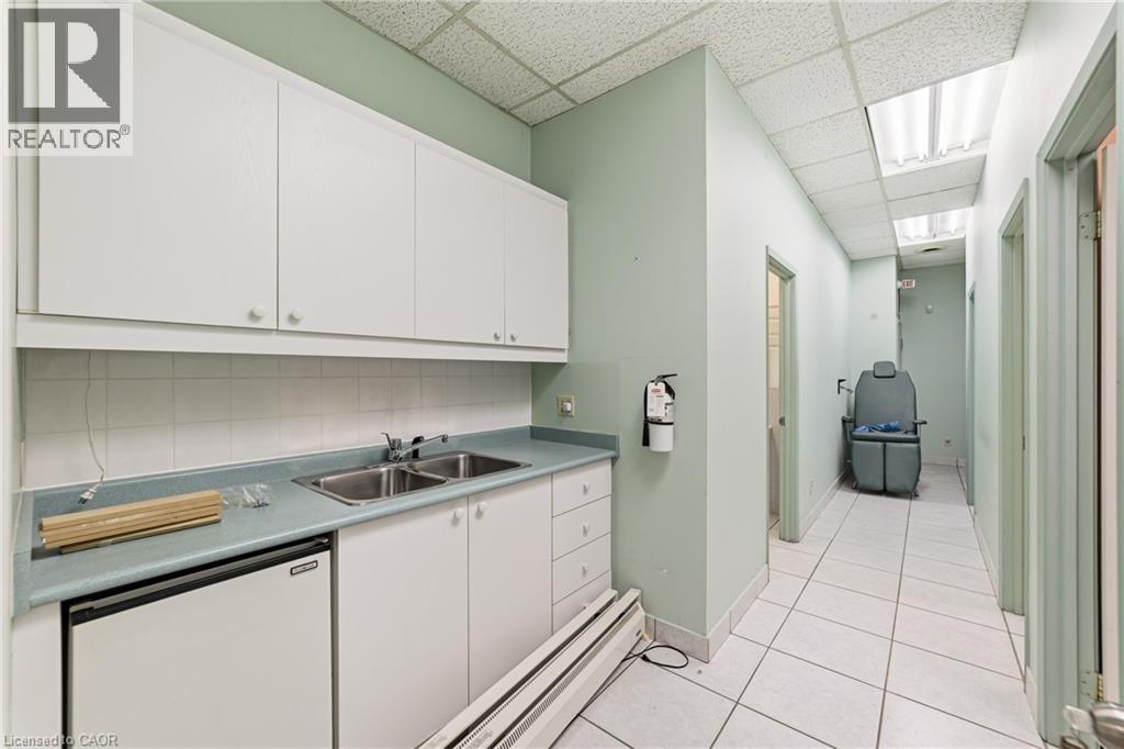 4136 Dundas Street W Property Photo 8