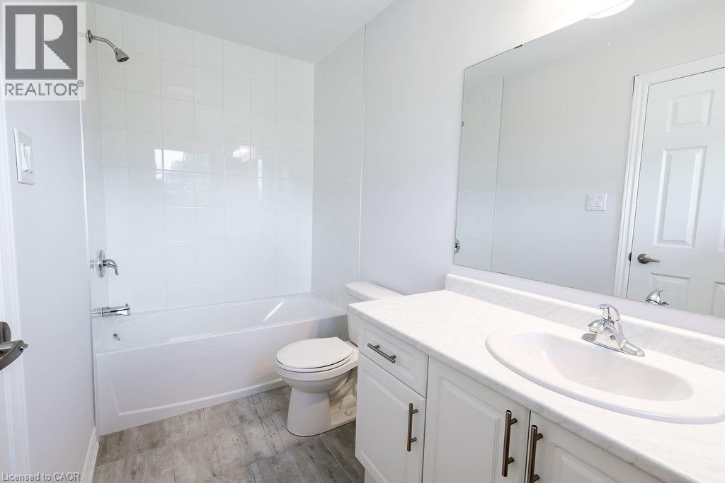 677 Park Road N Unit# 60 Property Photo 11
