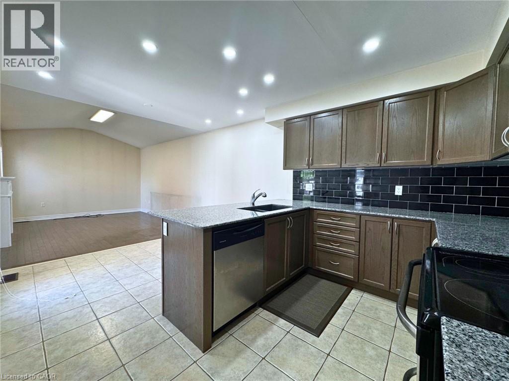 11 Keith Crescent Property Photo 6