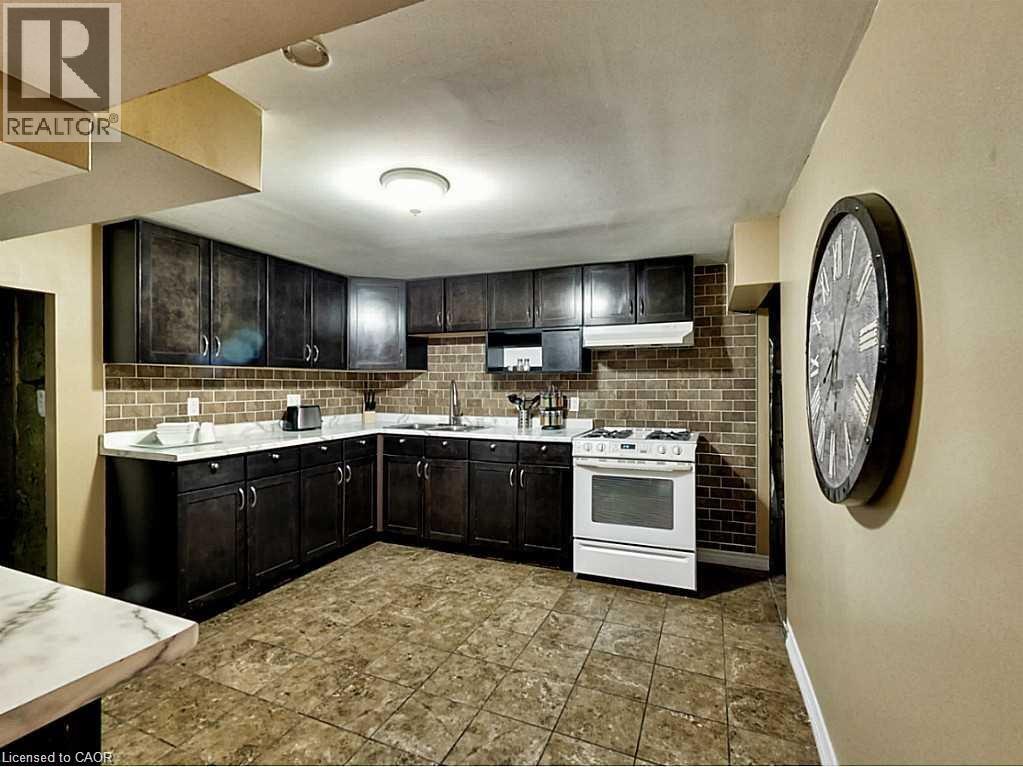 96 Manning Avenue Property Photo 17