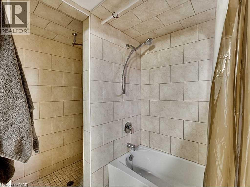 96 Manning Avenue Property Photo 23