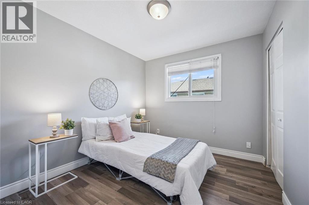 27 Vicmount Drive Property Photo 20