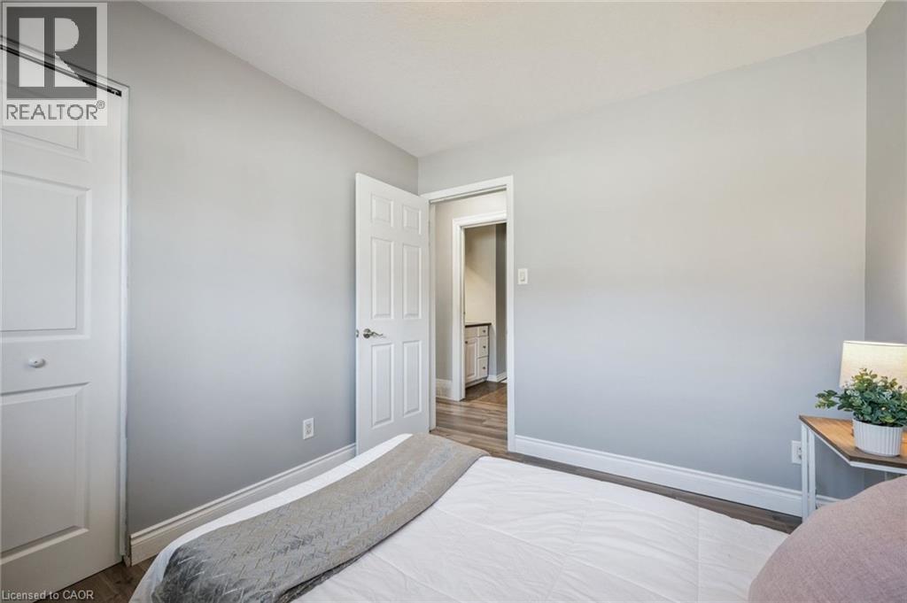 27 Vicmount Drive Property Photo 21