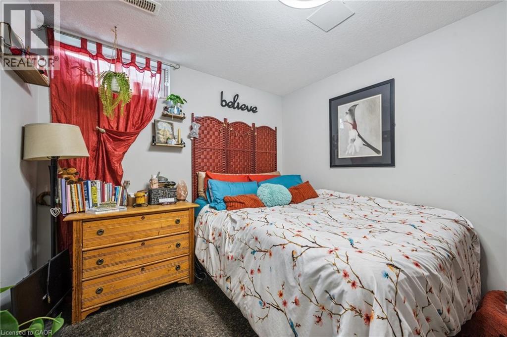 27 Vicmount Drive Property Photo 30