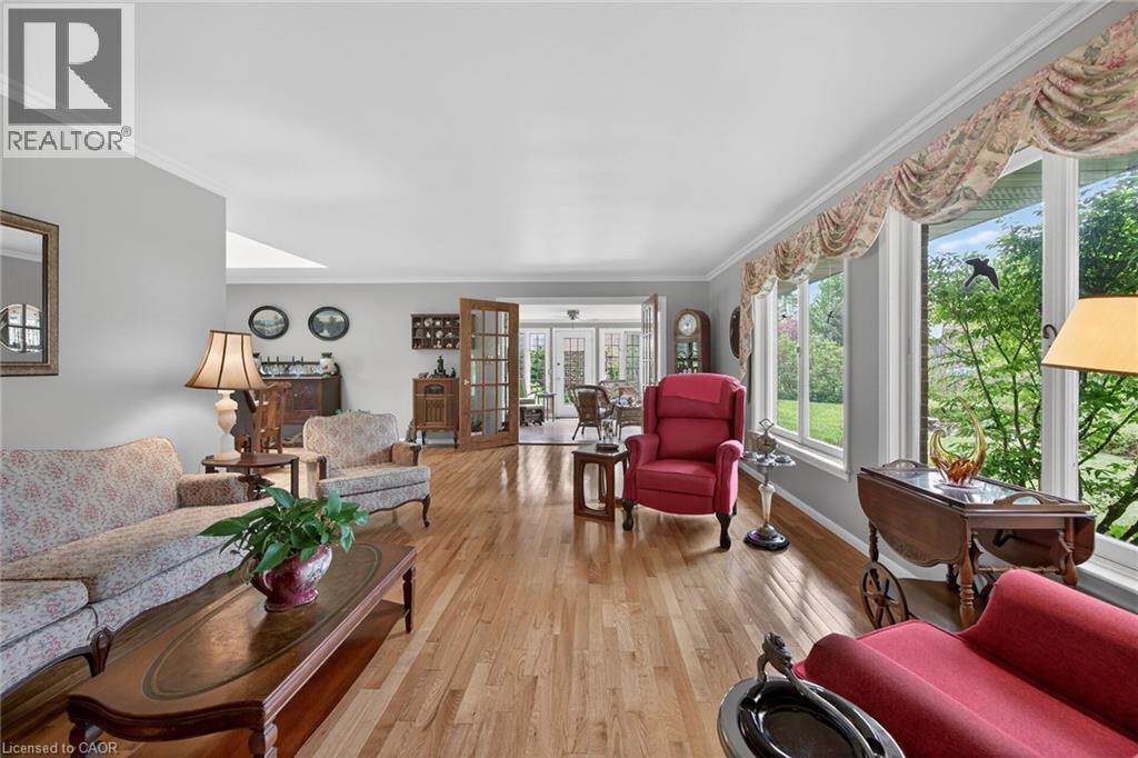 2 Summit Circle Property Photo 9