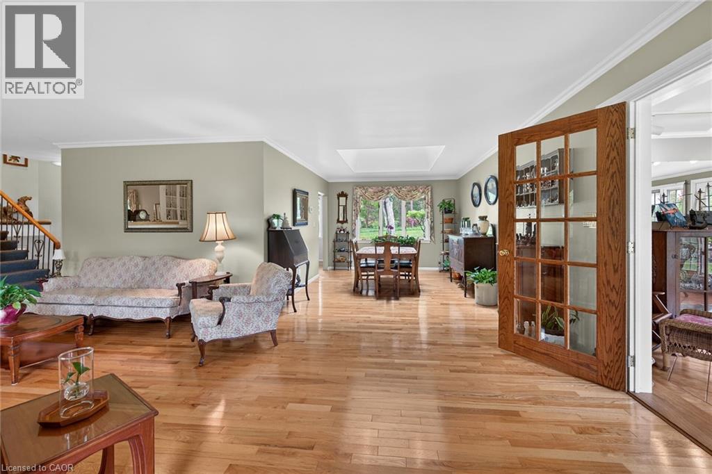 2 Summit Circle Property Photo 11