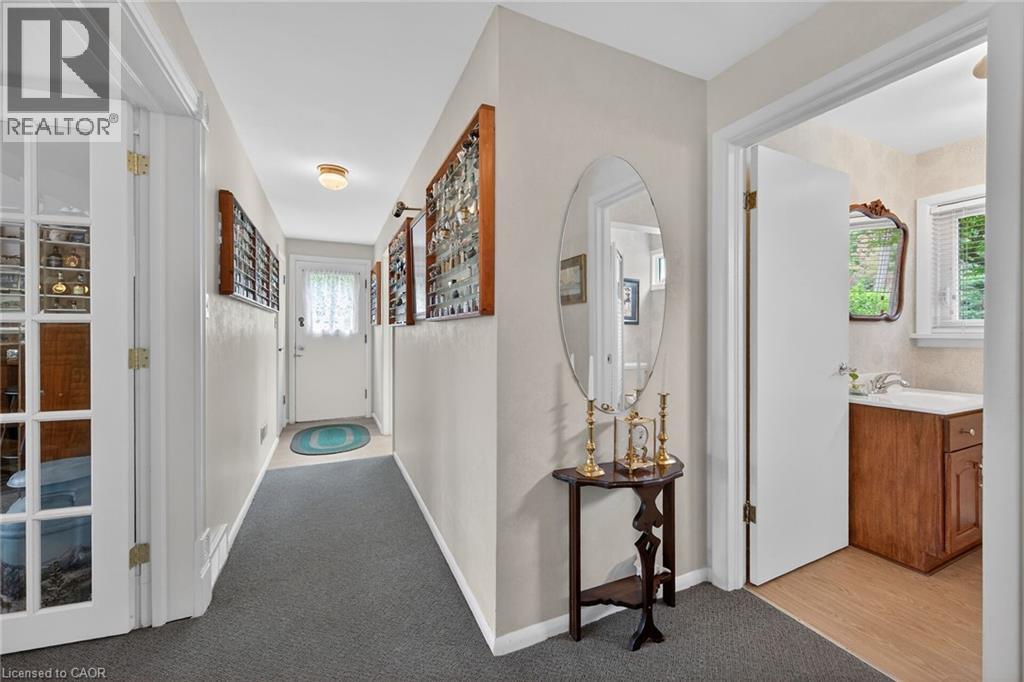 2 Summit Circle Property Photo 32