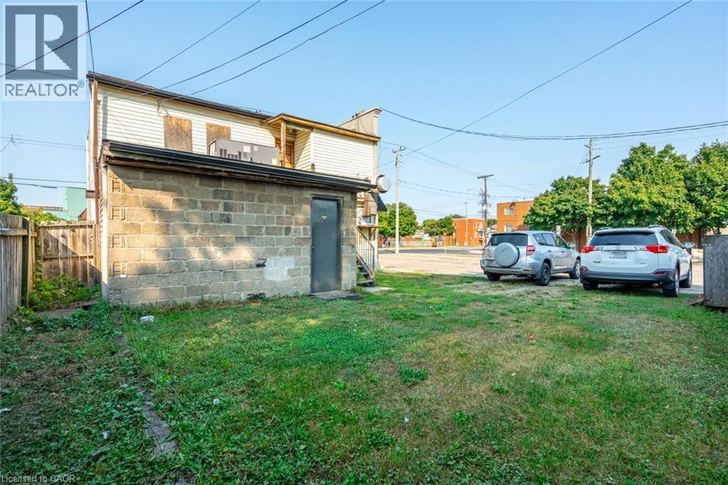 1490 Barton Street E Property Photo 24
