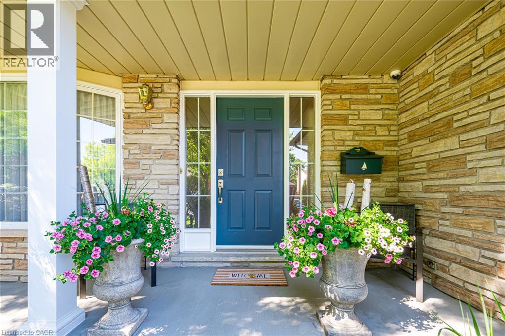 488 Heather Hill Place Property Photo 4