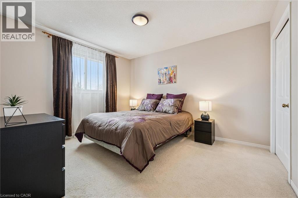 488 Heather Hill Place Property Photo 25