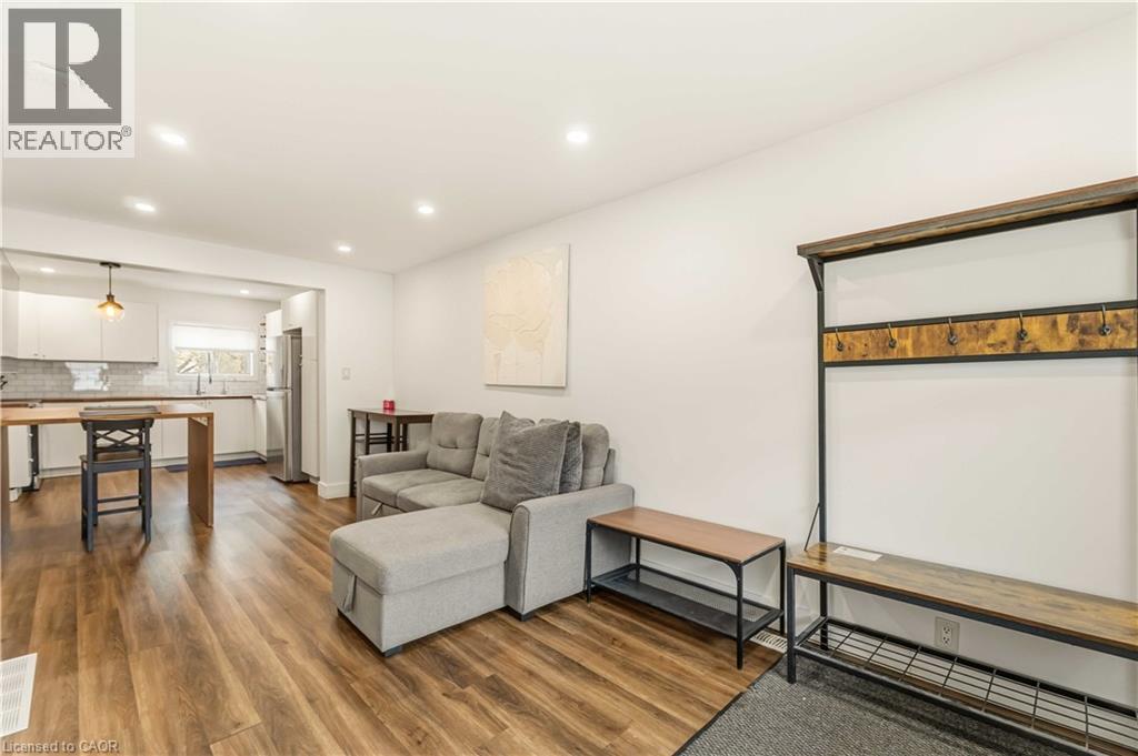 27 Edinburgh Avenue Property Photo 3