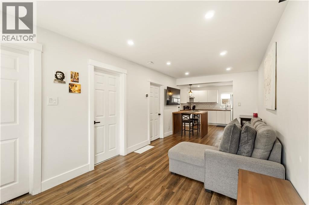 27 Edinburgh Avenue Property Photo 4