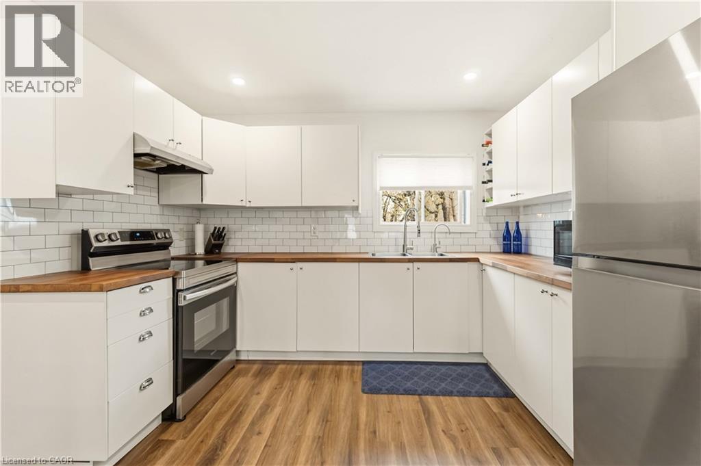 27 Edinburgh Avenue Property Photo 8