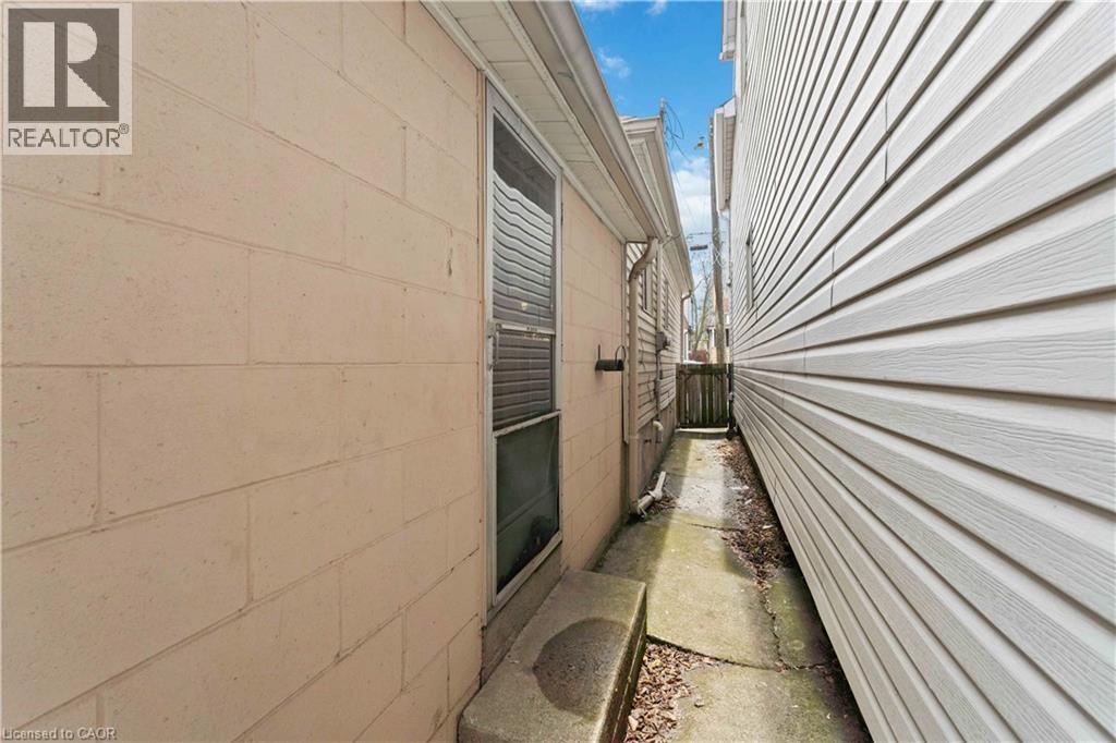 27 Edinburgh Avenue Property Photo 18