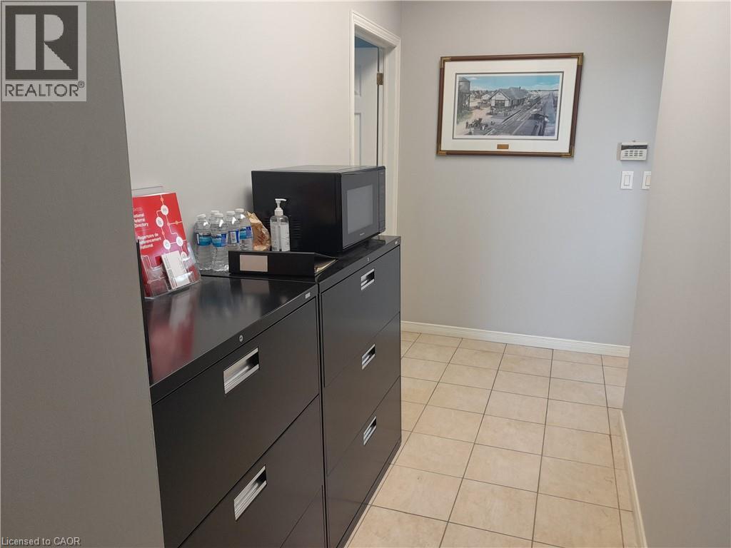 245 Argyle Street S Unit# 1 Property Photo 10