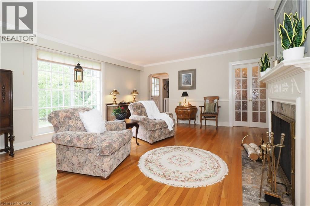 2023 Coronation Boulevard Property Photo 11