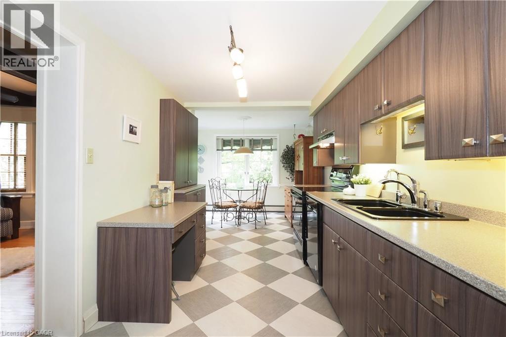 2023 Coronation Boulevard Property Photo 30