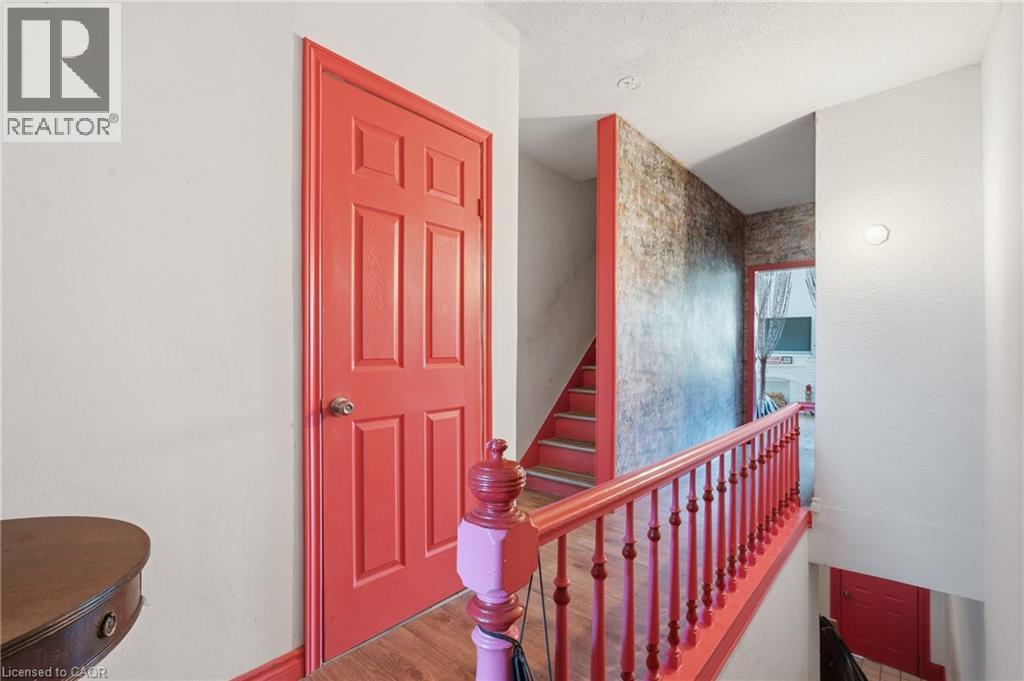 355 Barton Street E Property Photo 15