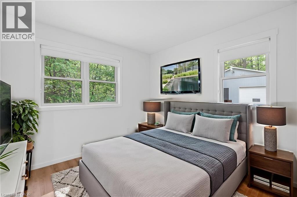223 Ontario Street Property Photo 18