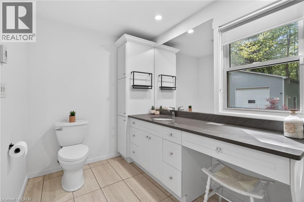 223 Ontario Street Property Photo 20