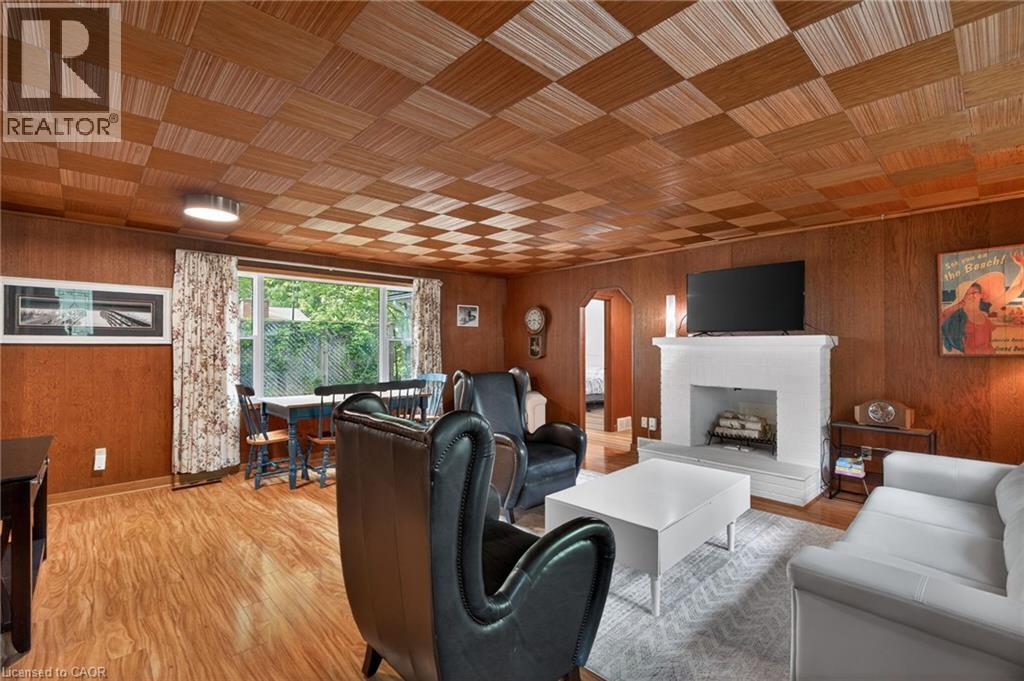 223 Ontario Street Property Photo 30
