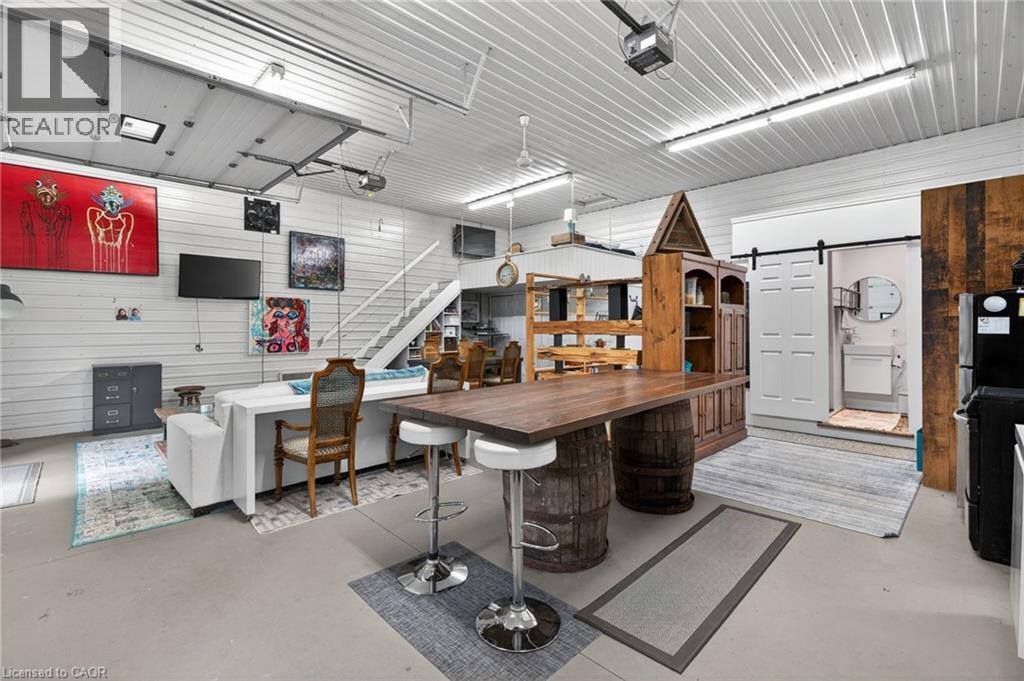 223 Ontario Street Property Photo 40