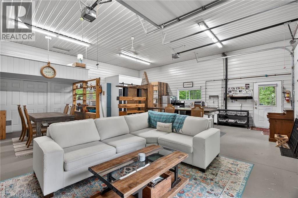 223 Ontario Street Property Photo 44