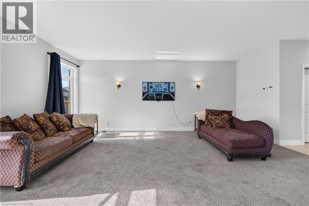 32 Ashberry Place Property Photo 10