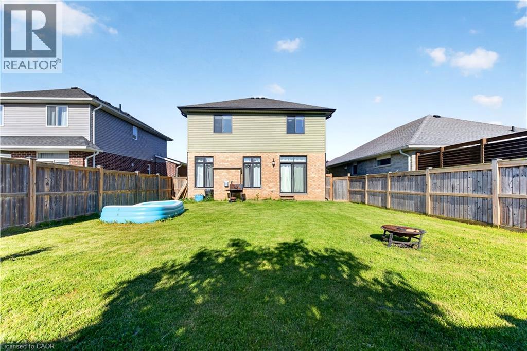 32 Ashberry Place Property Photo 36