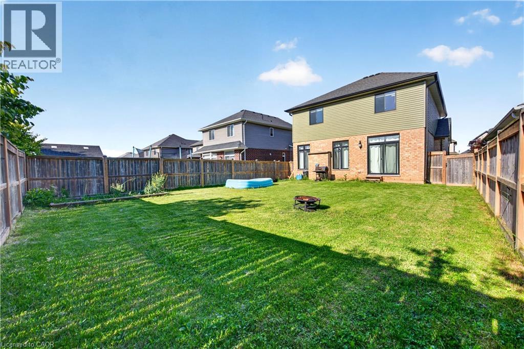 32 Ashberry Place Property Photo 38