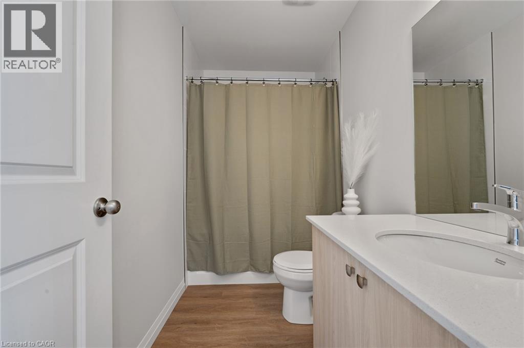 410 Northfield Drive W Unit# D10 Property Photo 20