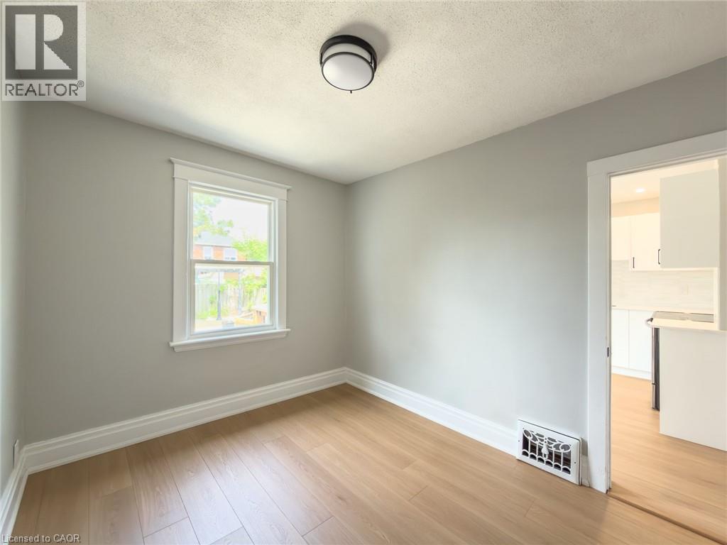 97 Crosthwaite Avenue N Property Photo 18